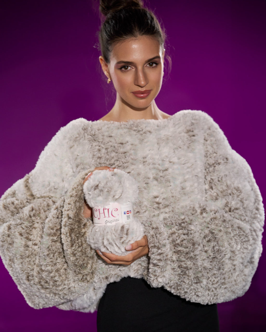 LANA CHIC 100% Poliestere CF 500 gr