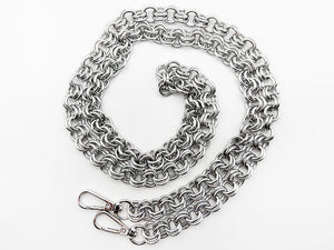 Catena metallo c13 con moschettoni 110 cm