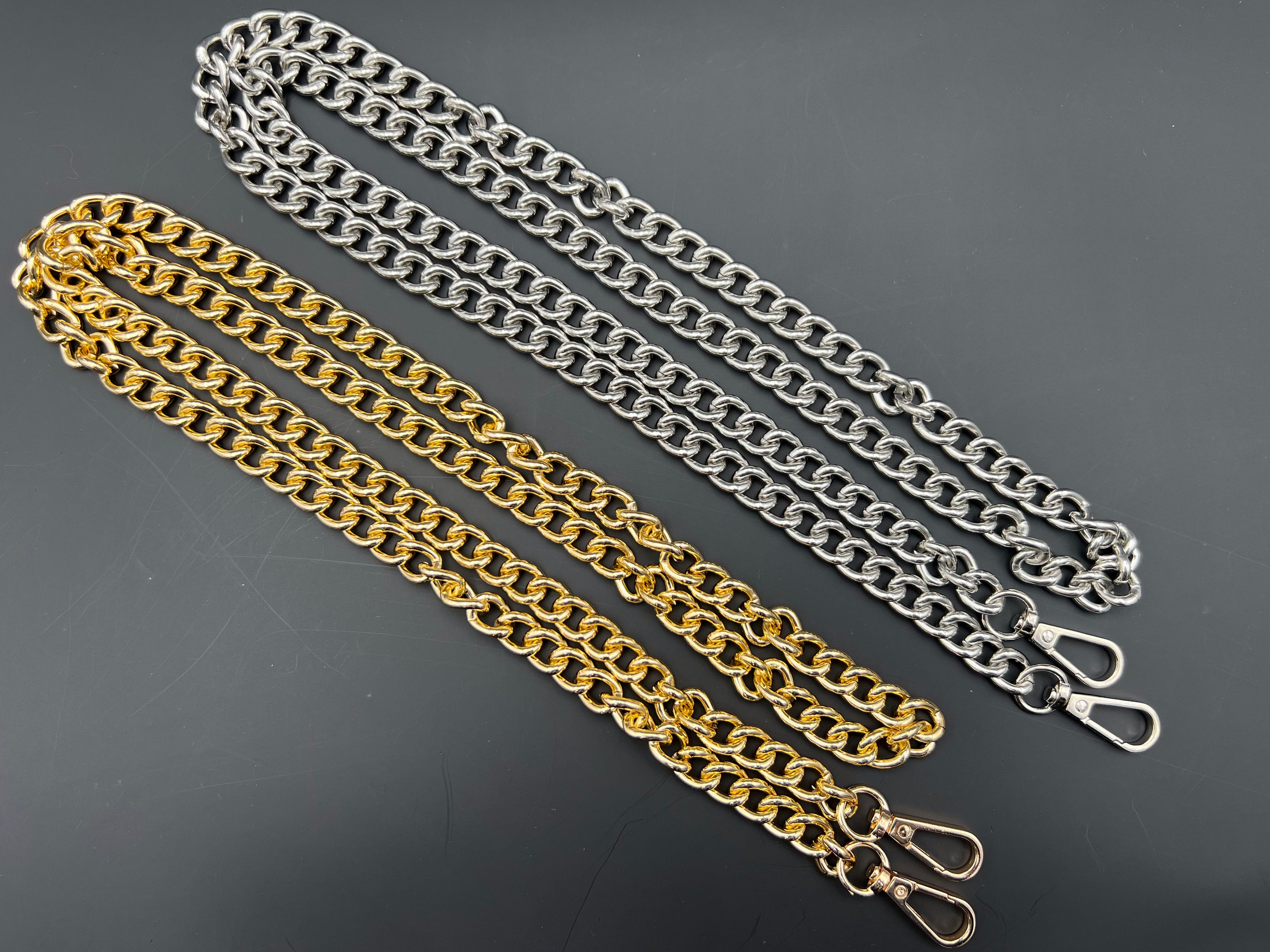 CATENA METALLO BORSE MONY 120CM mm14x10 CON GANCI