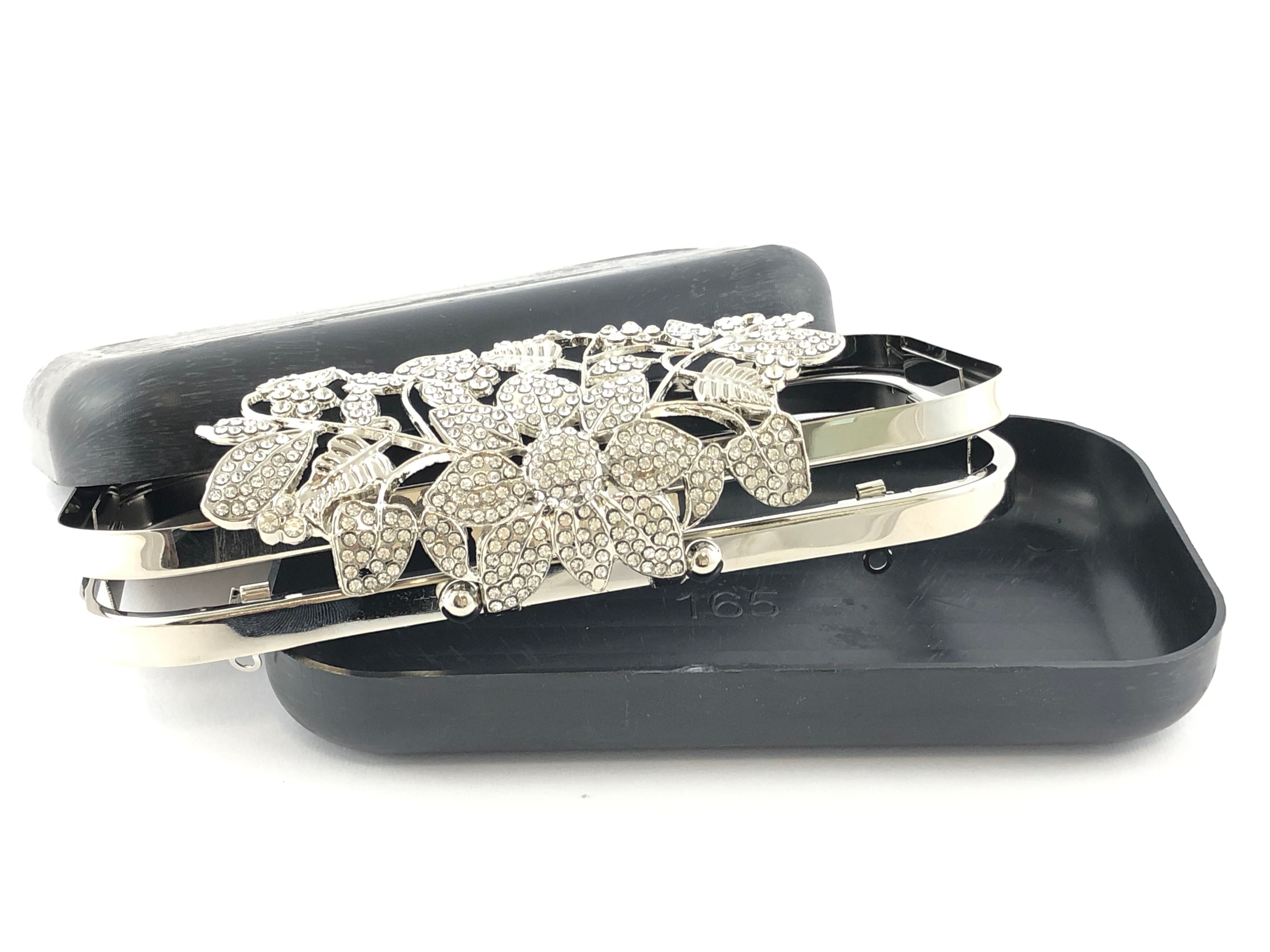 CLIC CLAC  CLUTCH ARGENTO  CM.18X10.8