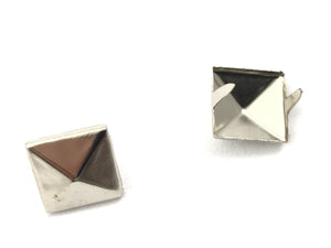 Tachas piramidales metálicas paquete de 10 piezas