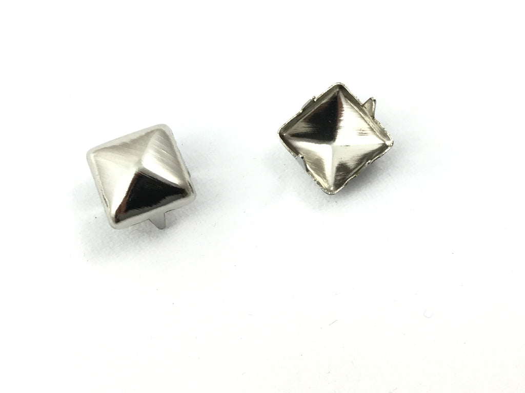 BORCHIE PIRAMIDE METALLICHE CF.10PZ