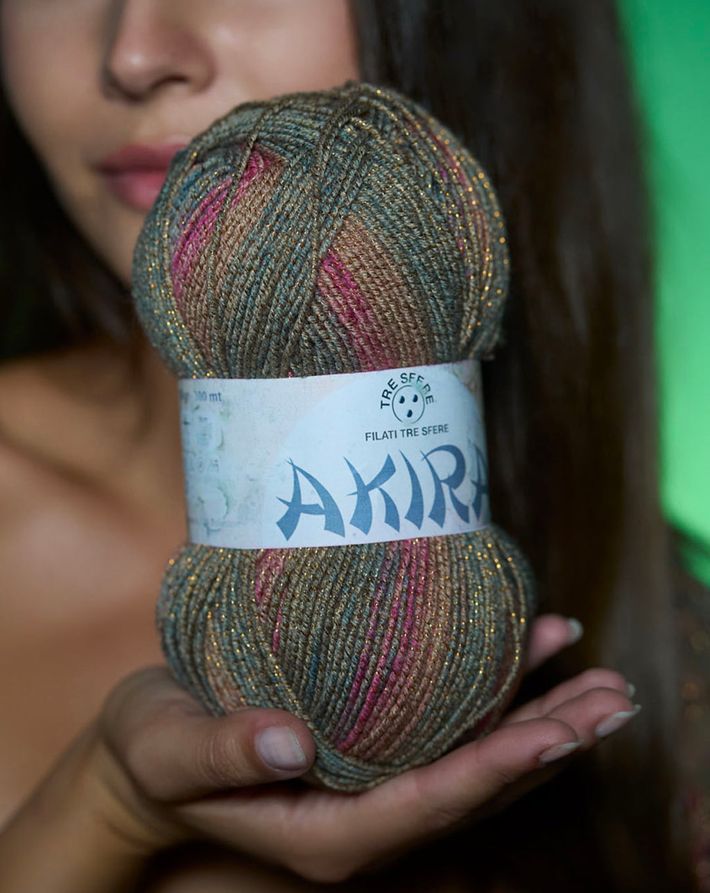LANA AKIRA 90% ACRILICO 10% LUREX CF.1KG