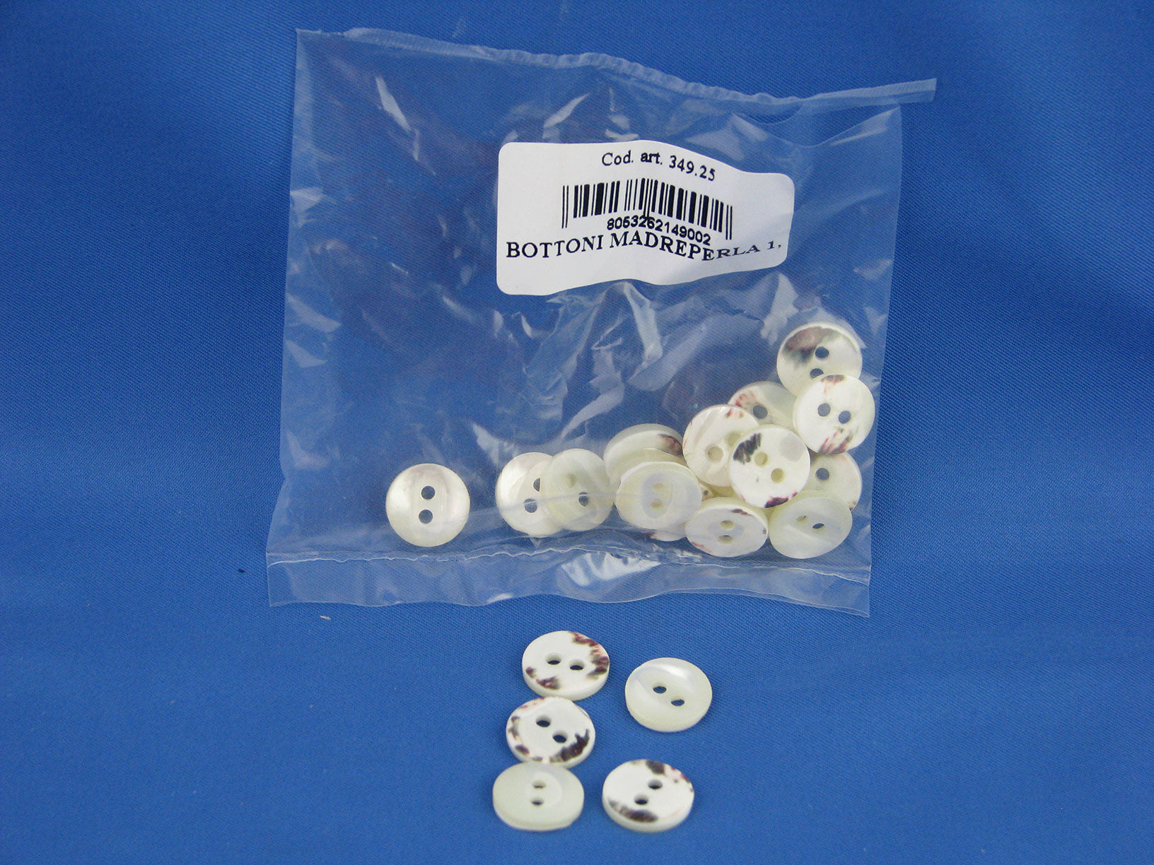 BOTTONI MADREPERLA 1,2CM 2 FORI CF.24PZ