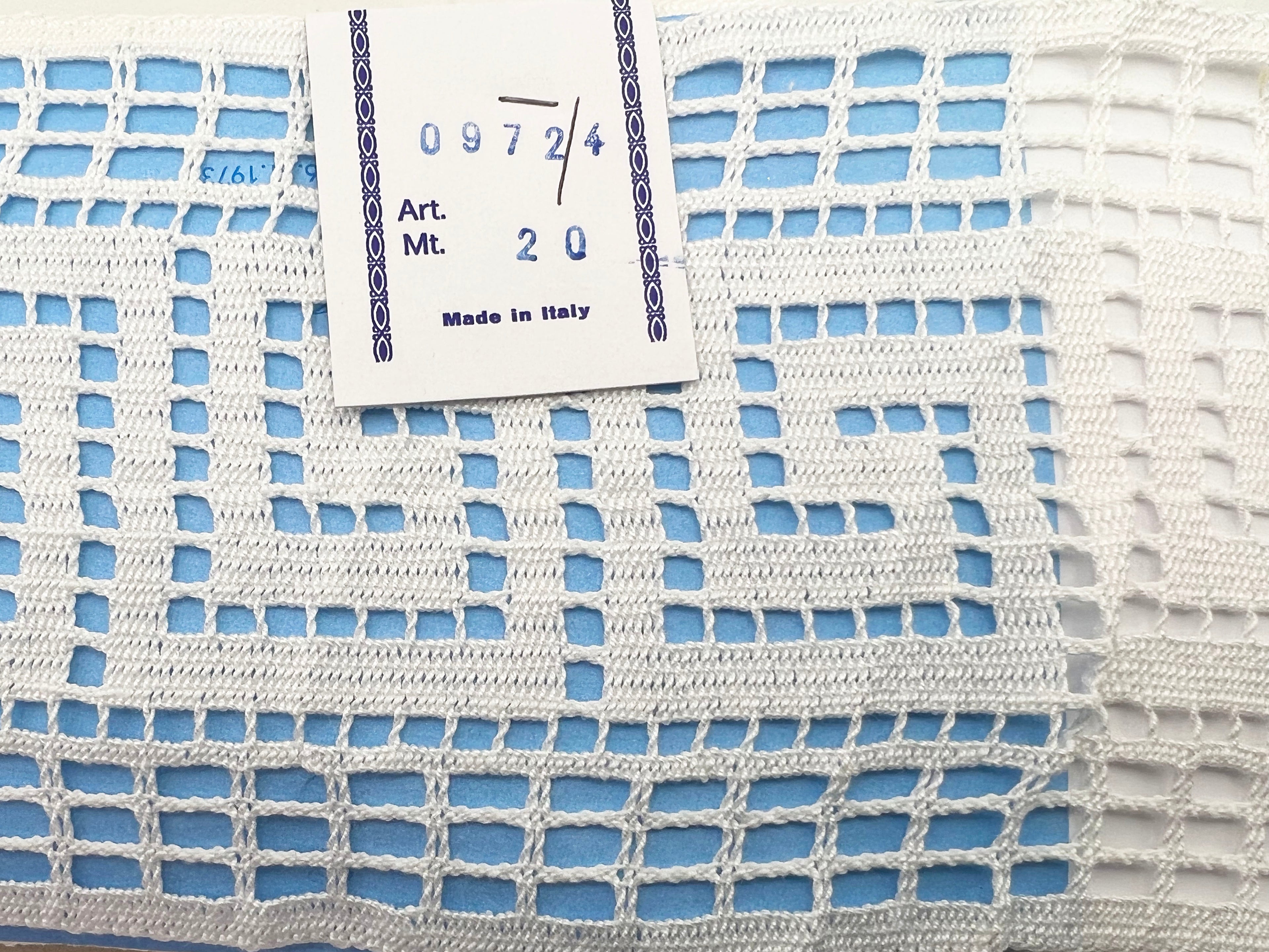 PIZZO 0972T BIANCO CM 11 CF.20MT.